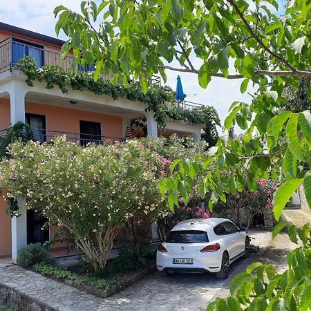 Apartments Coki Funtana Kültér fotó