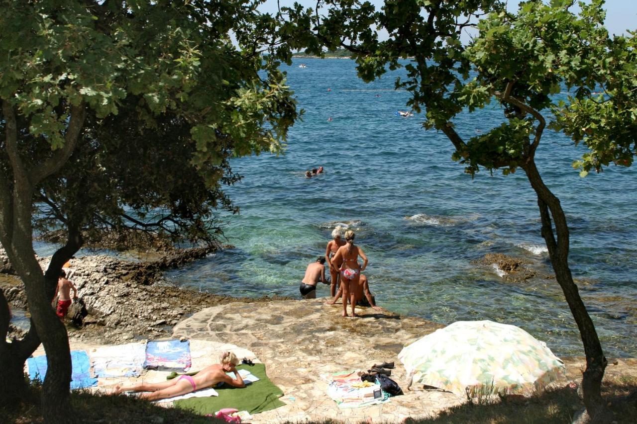 Apartments Coki Funtana Kültér fotó