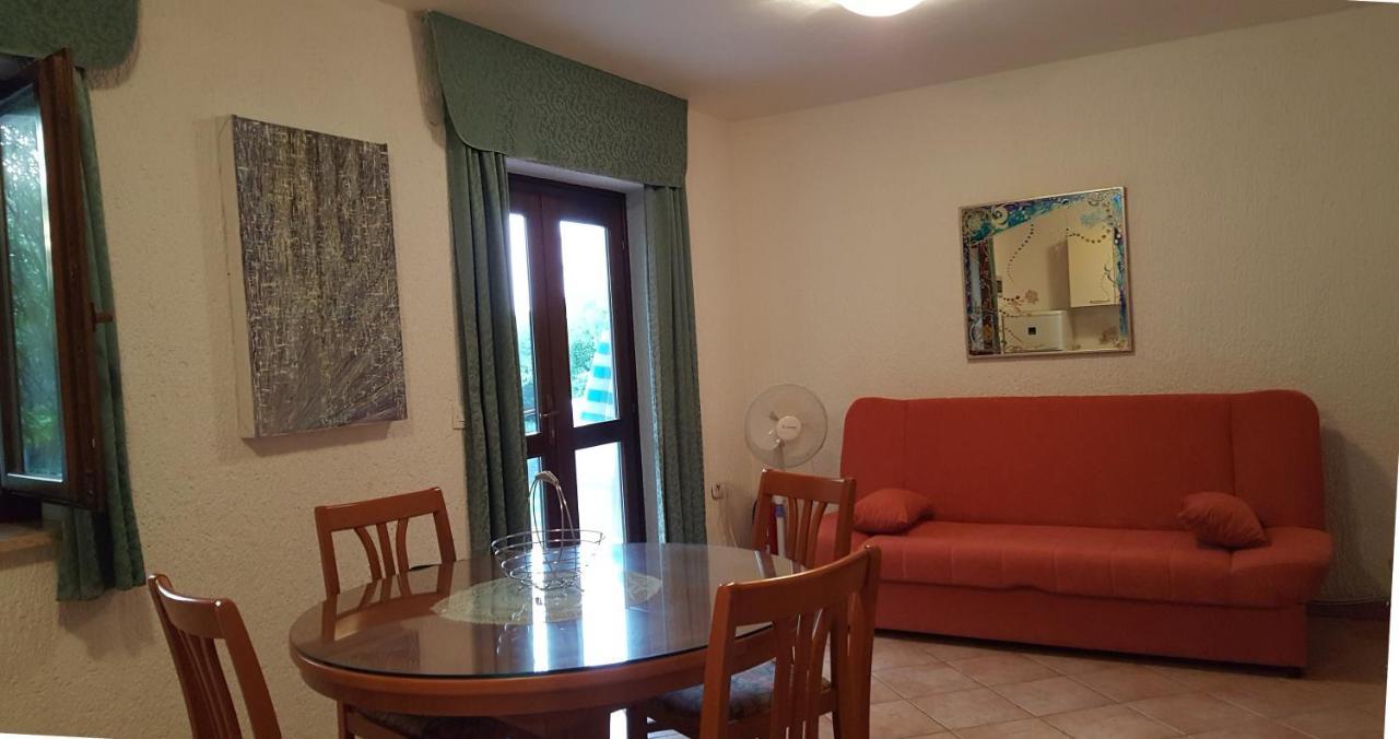 Apartments Coki Funtana Kültér fotó