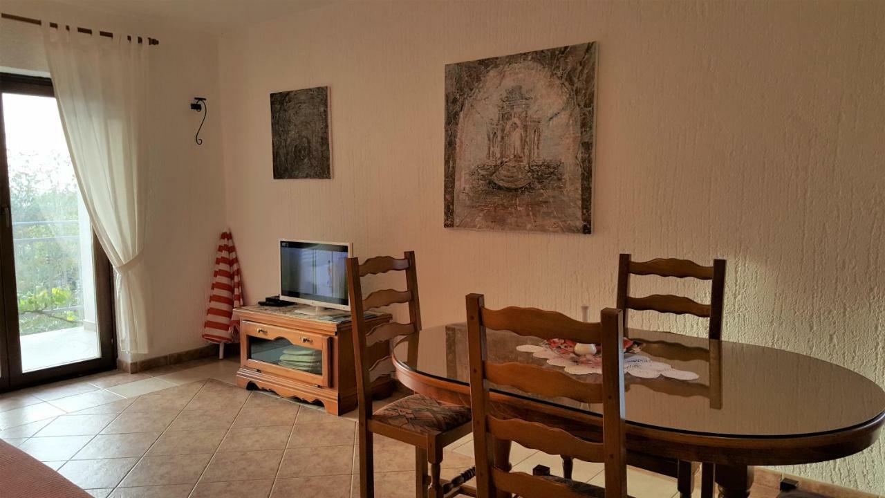 Apartments Coki Funtana Kültér fotó